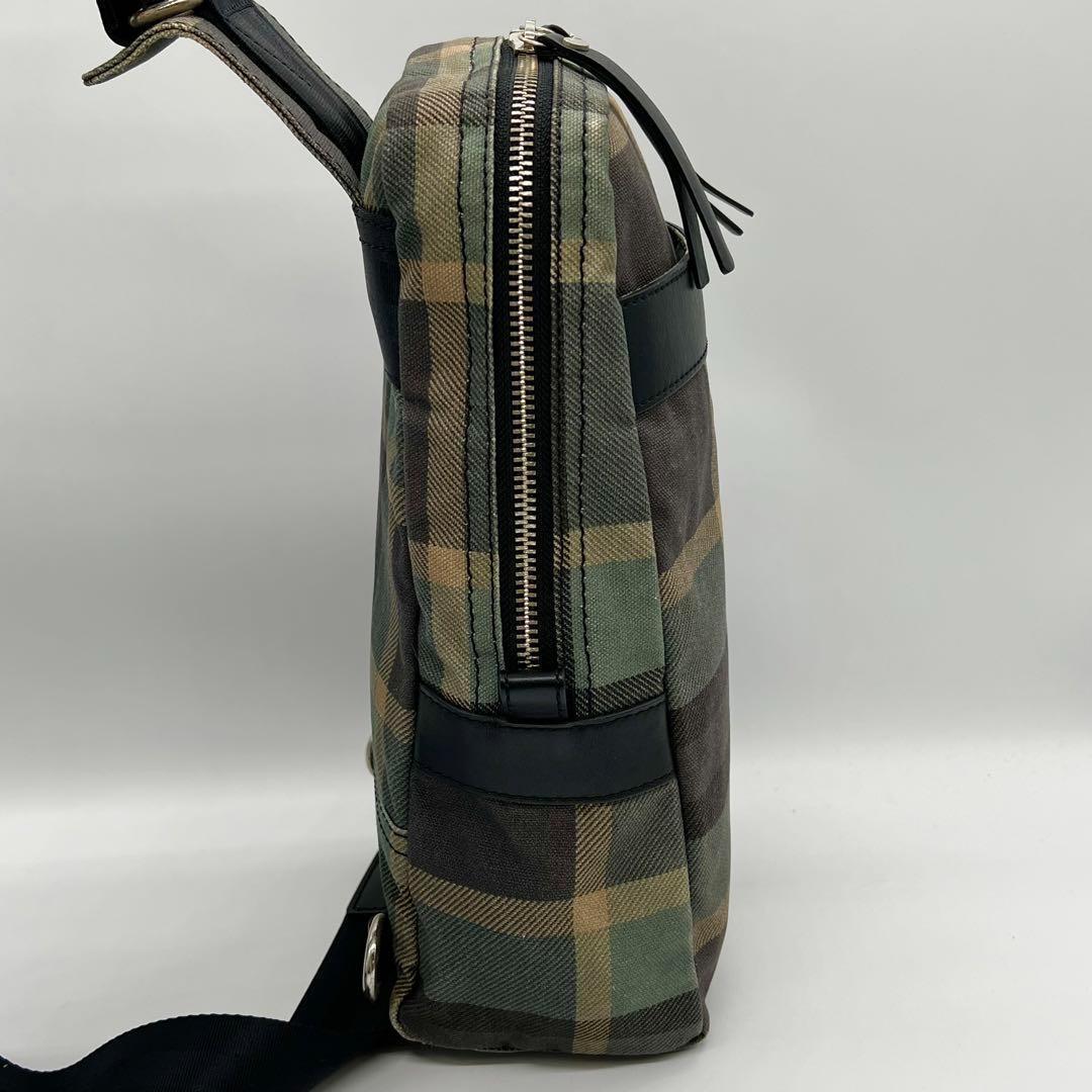 【美品】ヴィヴィアン ボディバッグ ワンショルダーバッグ オーブ グリーン