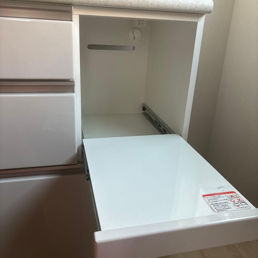 ニトリ食器棚(アルミナ2)3/6まで出品