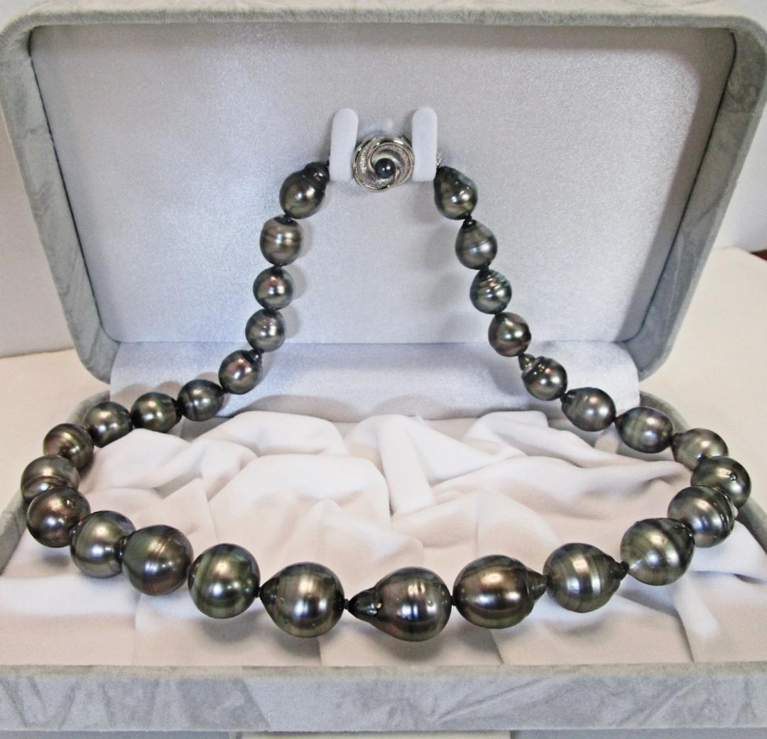セール☆極美品☆特大 黒蝶本真珠ネックレス １２.１-１４.３ミリ