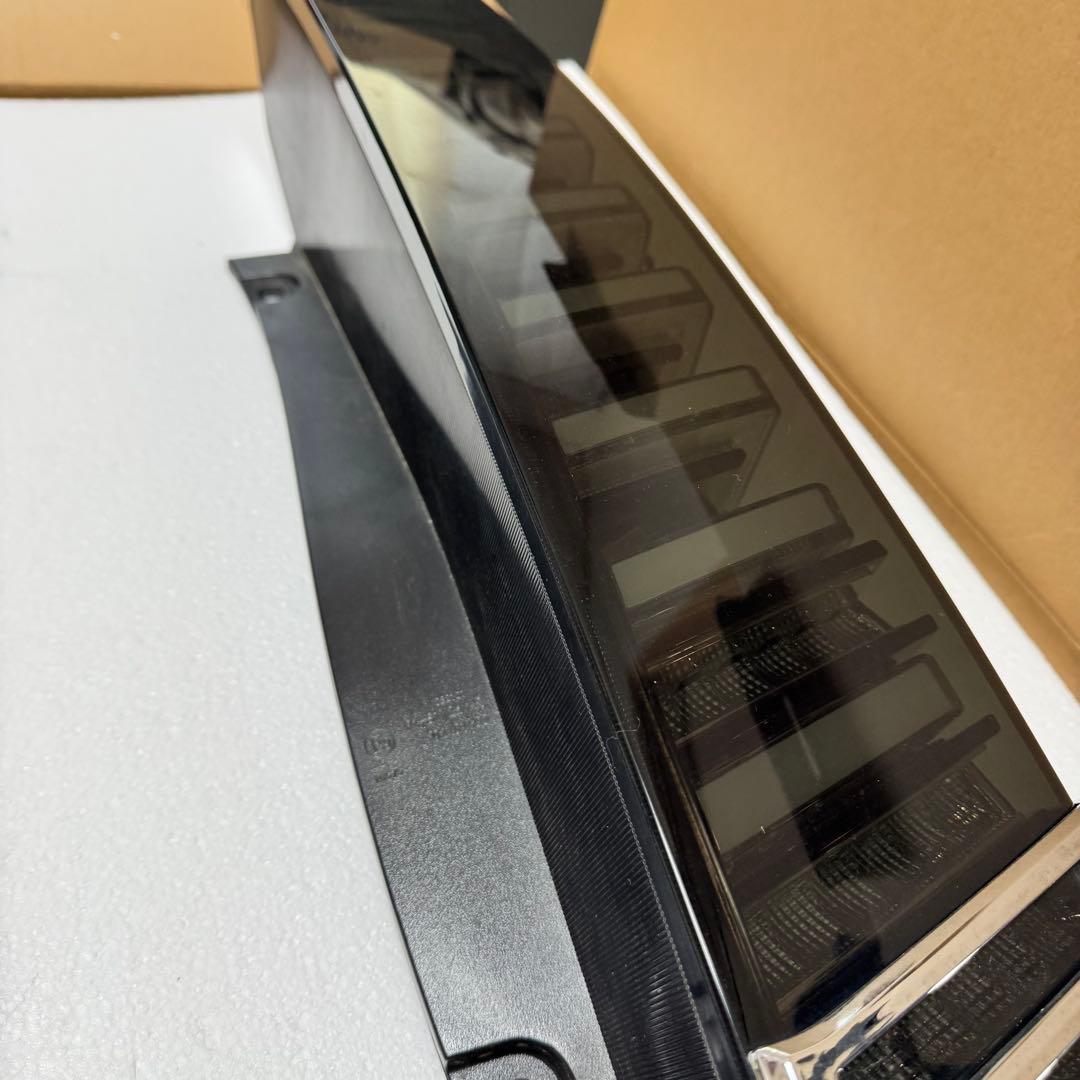 ❤️送料無料❤️80系ヴォクシー テールランプ スモーク ダズフェローズ 中古品