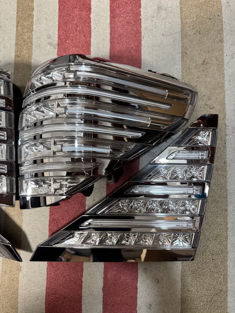 最新 ヴァレンティ ヴェルファイア アルファード 20 テールランプ テール