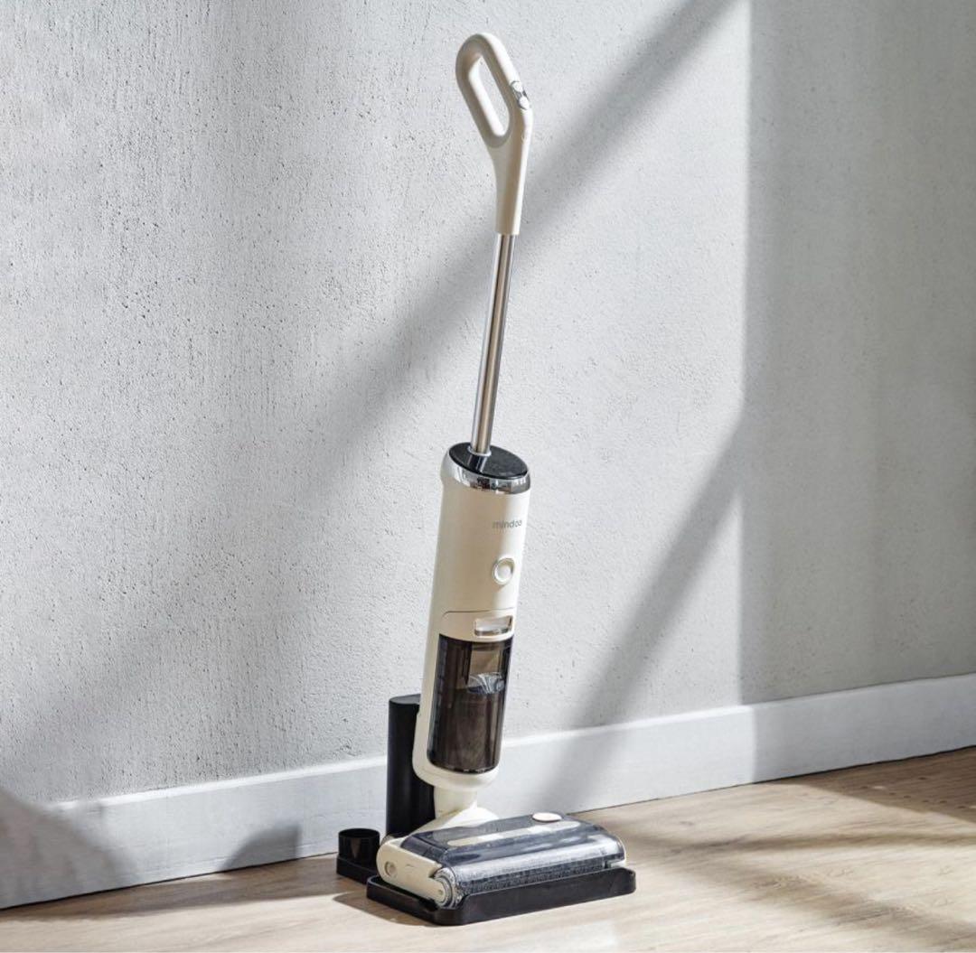 ミンドーアクアエックス ホワイト コードレス掃除機 自立式 充電スタンド付き