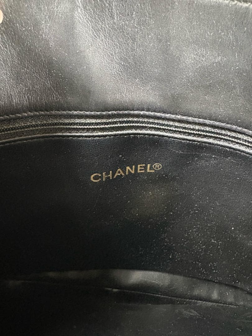 CHANEL ブラックレザーショルダーバッグ ハンドバック