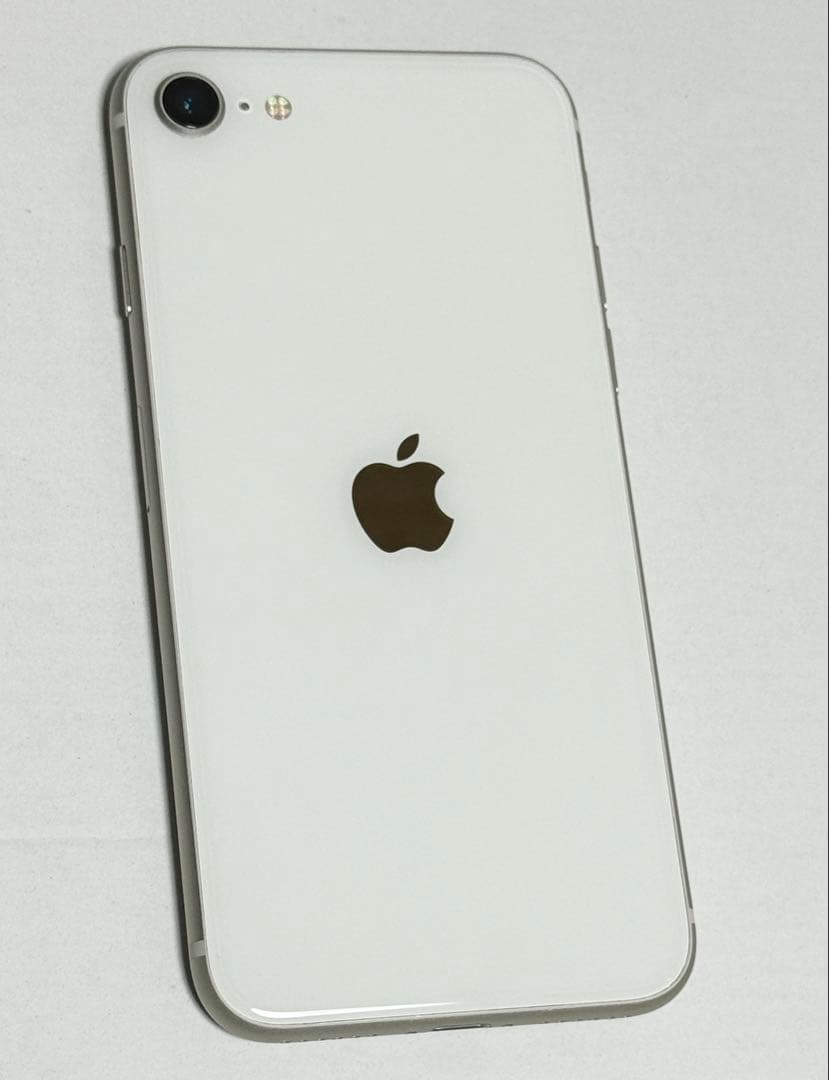 バッテリー最大容量97%　iPhone SE 第3世代 64GB スターライト