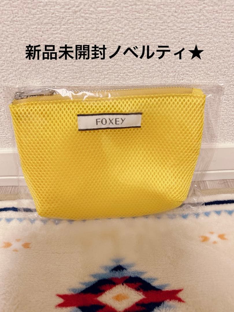 FOXEY2024♡ホワイト完売CARDIGAN \"CLOVER\"ノベルティ付き