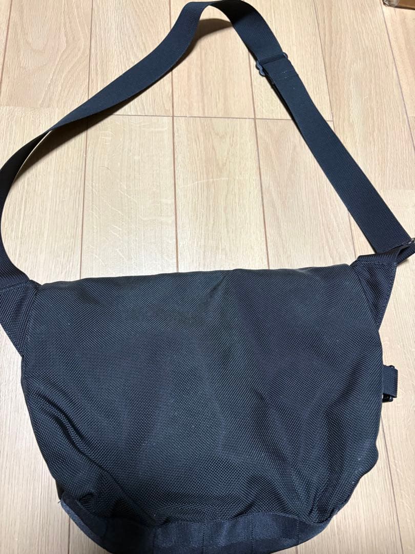 BRIEFING ➕ BEAMS PLUS 別注ブラック ショルダーバッグ