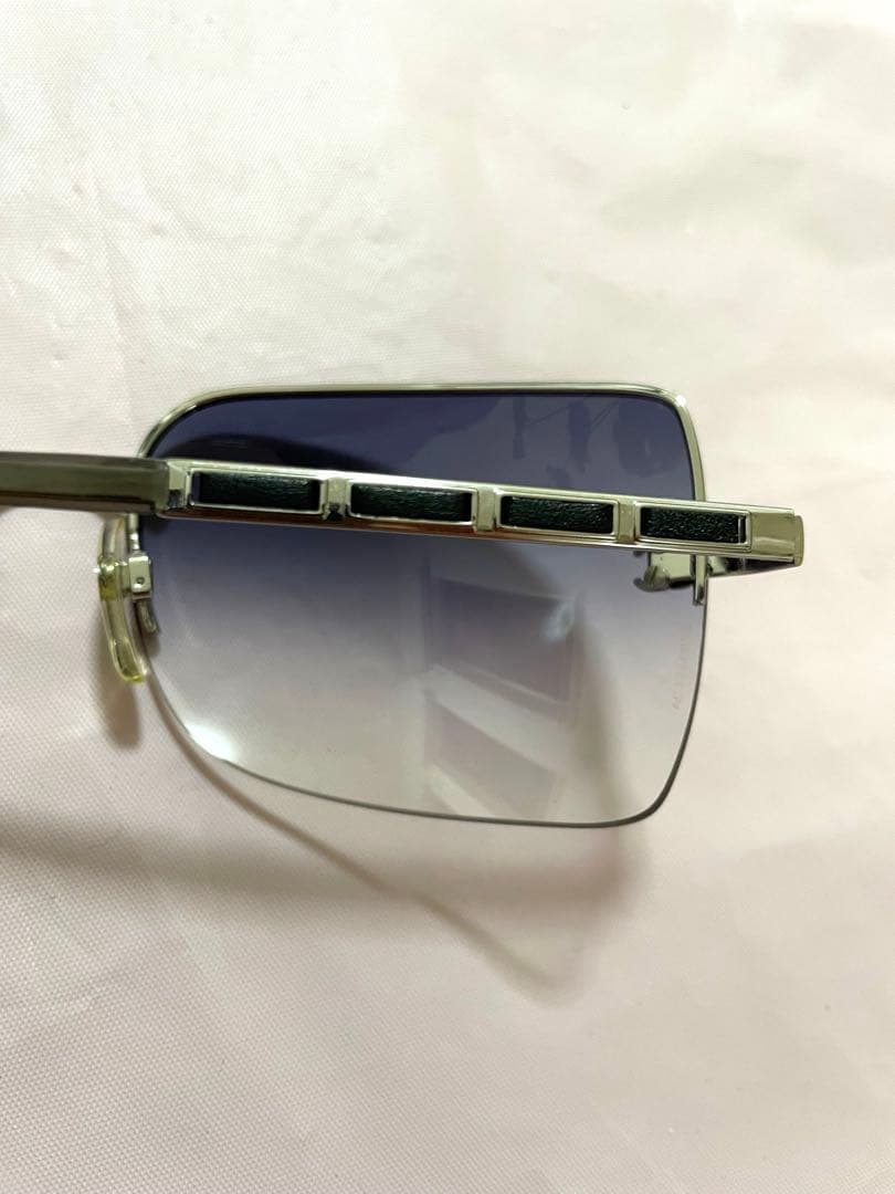 CHANEL グラデーション サングラス ケース付き