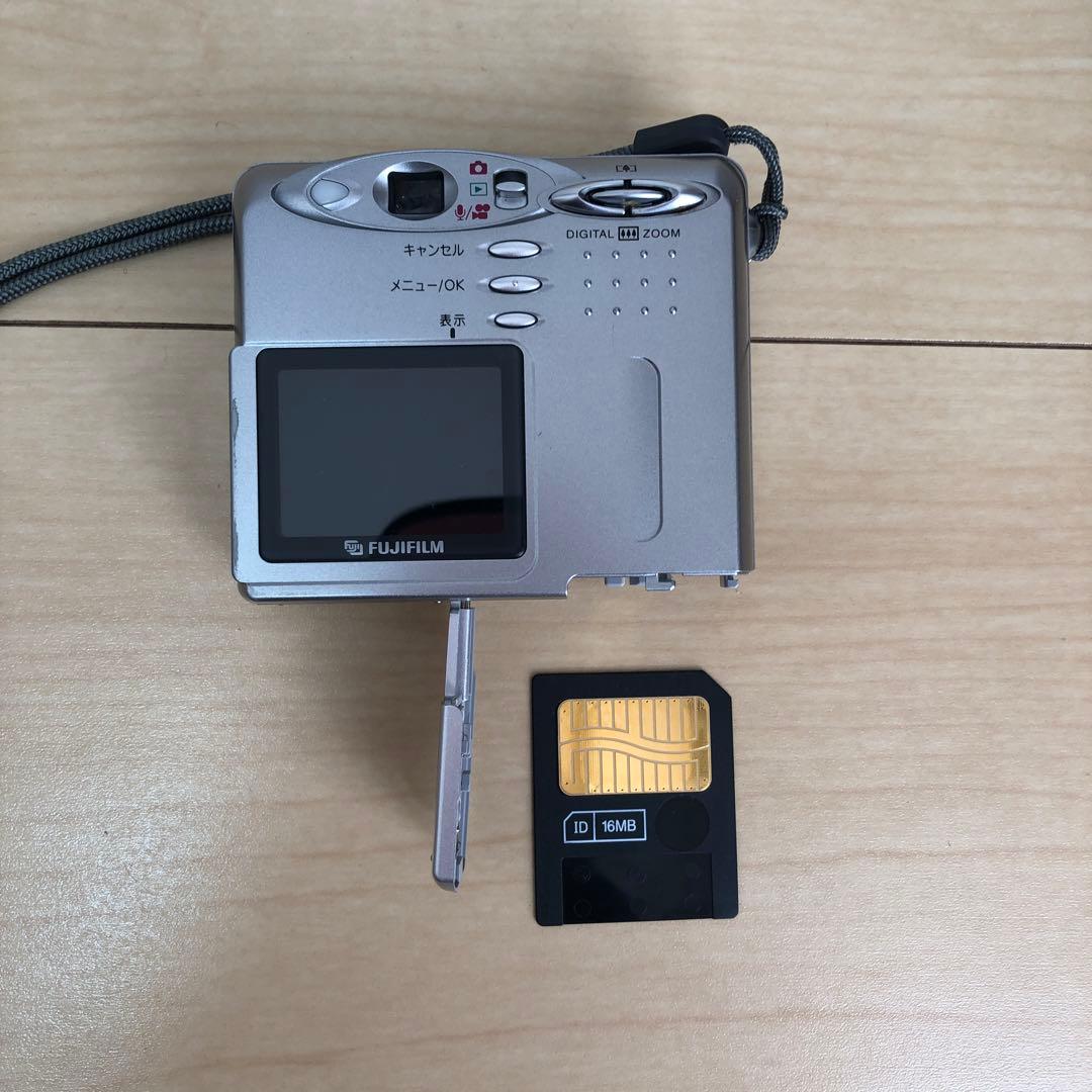 FUJIFILM FinePix 30i シルバー SDカード付