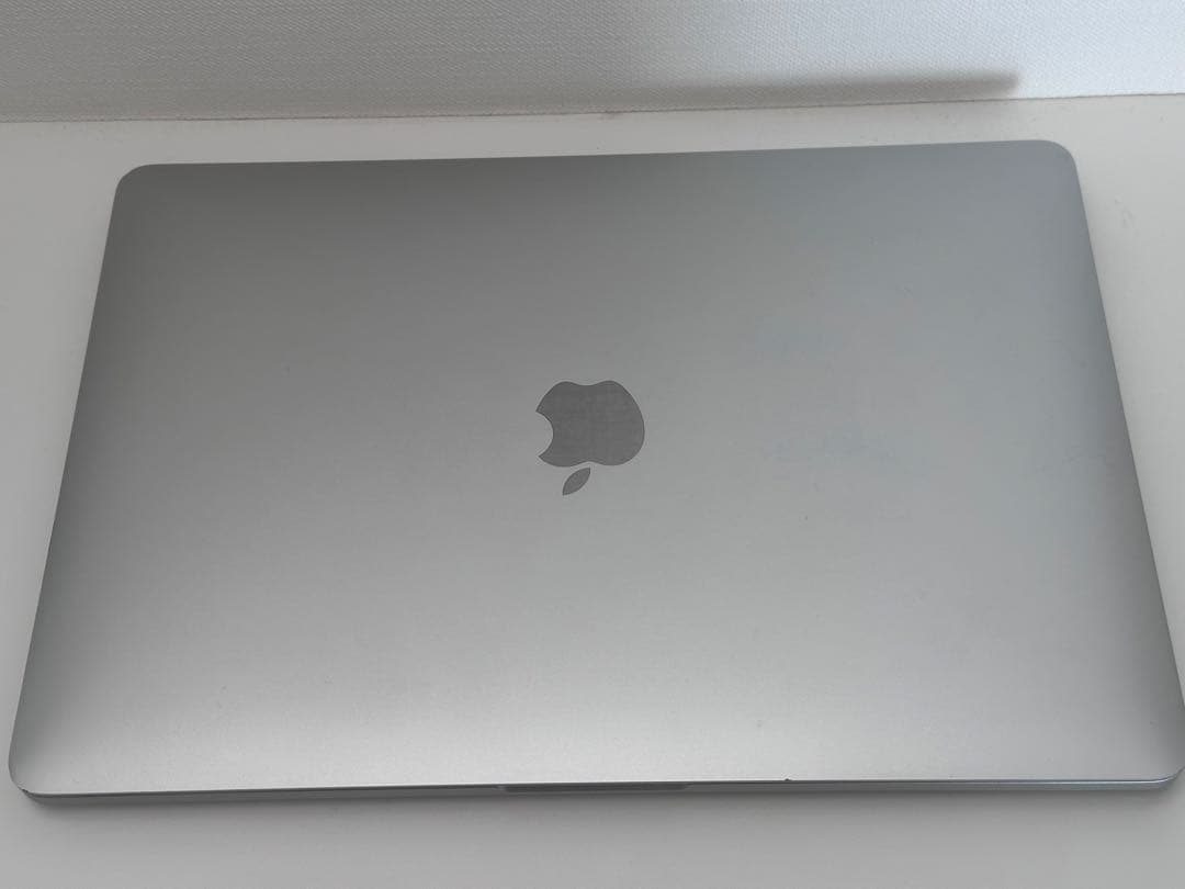 動作品！MacBook Pro2020 Core i7•16GB •512GB