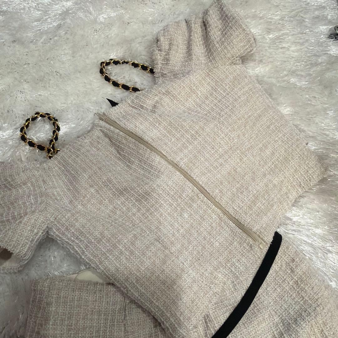 オフショルダー ツイード風ドレス