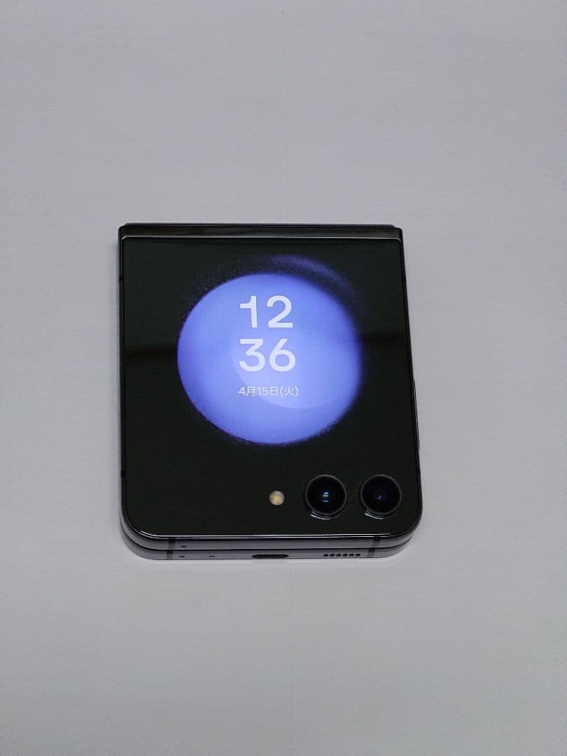 Galaxy Z Flip5 SM-F731B 512GB 8GB グラファイト