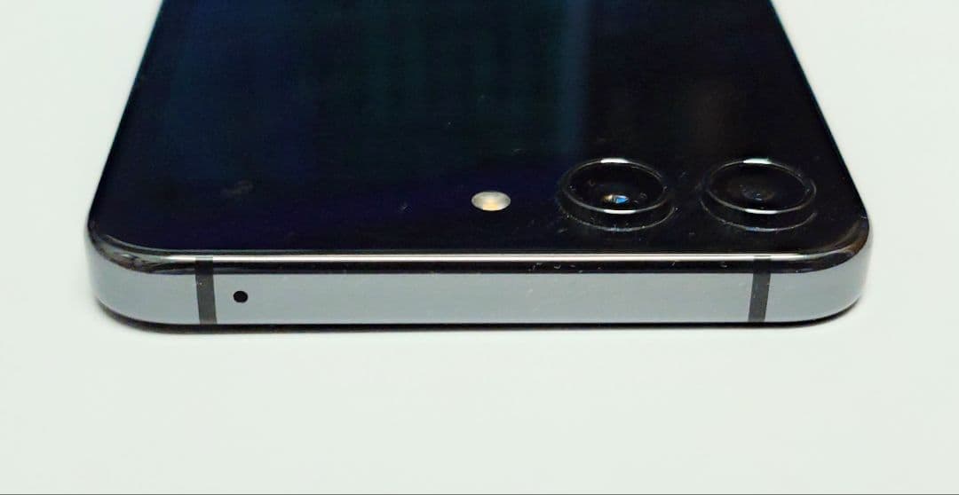 Galaxy Z Flip5 SM-F731B 512GB 8GB グラファイト