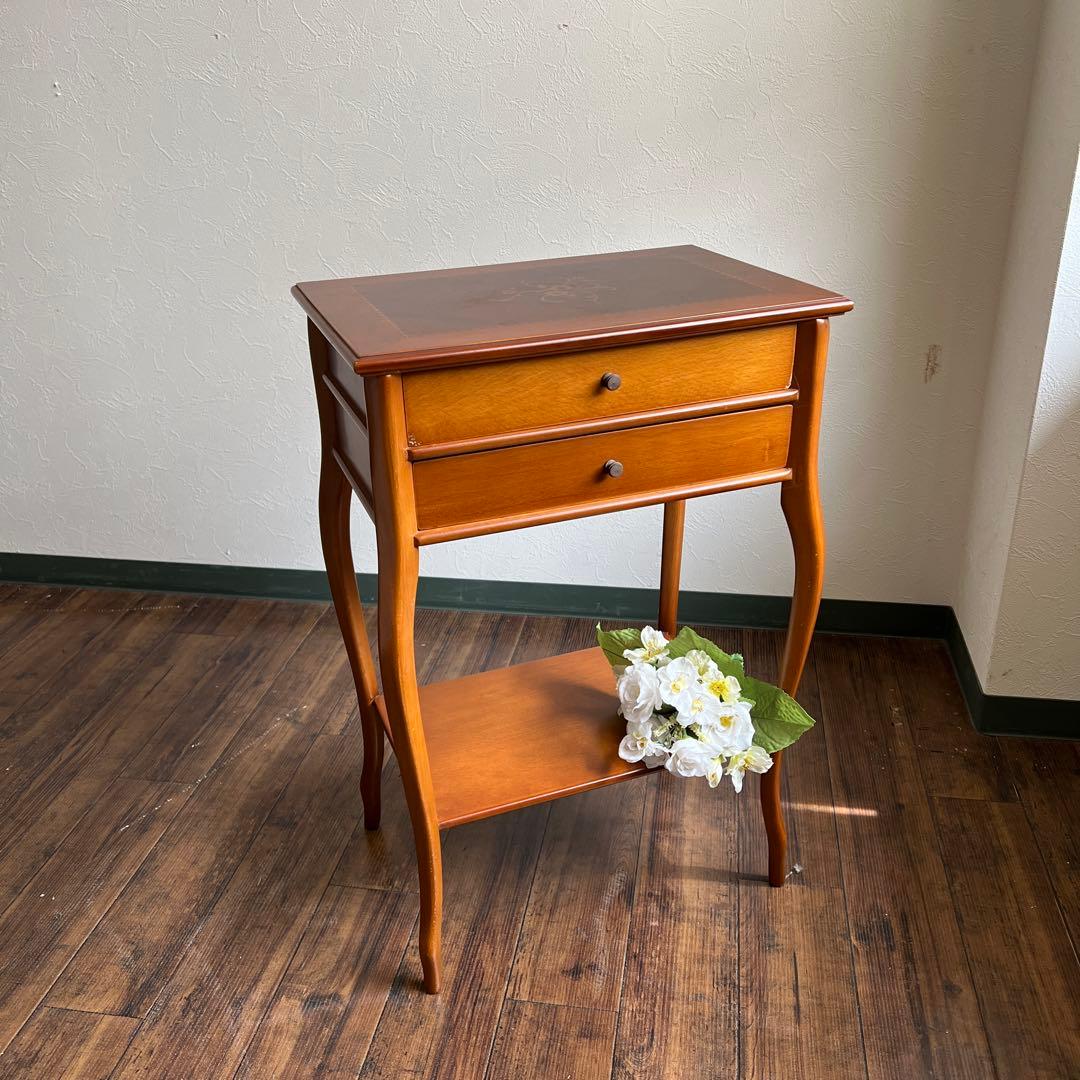 k353r120 象嵌細工のクラシカルなコンソールチェスト/サイドテーブル