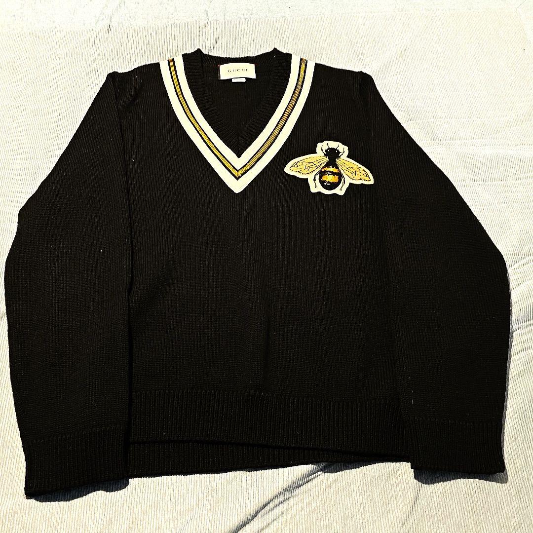 【美品】GUCCIBEE ワッペンVネックニットトップス 黒 XLサイズ