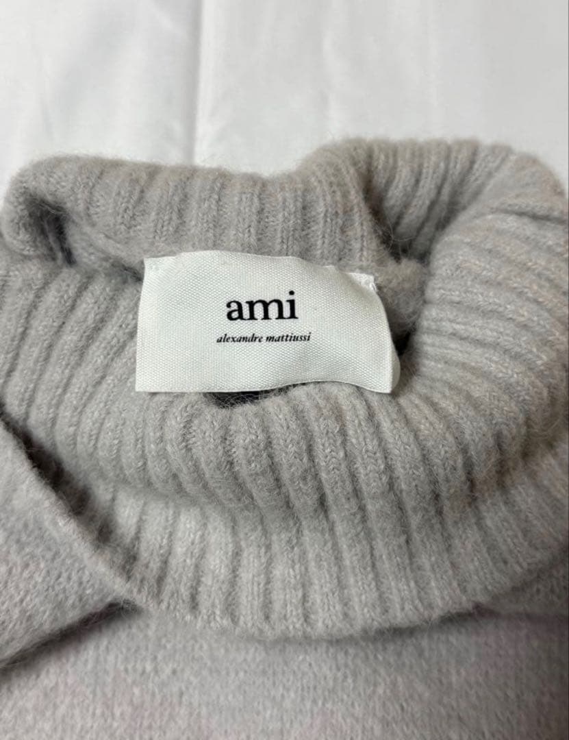 Ami Paris パステルカラー タートルネック セーター