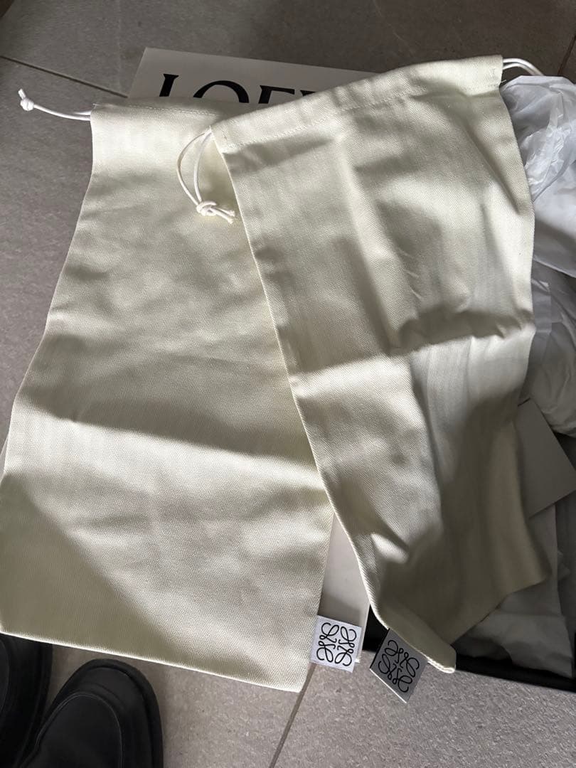 LOEWE ローファー