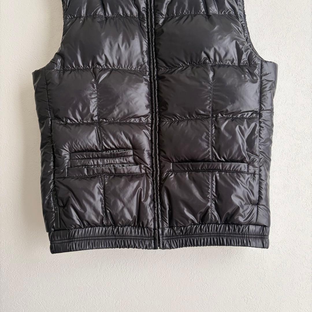 【美品✨レア】PRADA プラダ　中綿ベスト　ラバーロゴ　黒　46 国内正規品