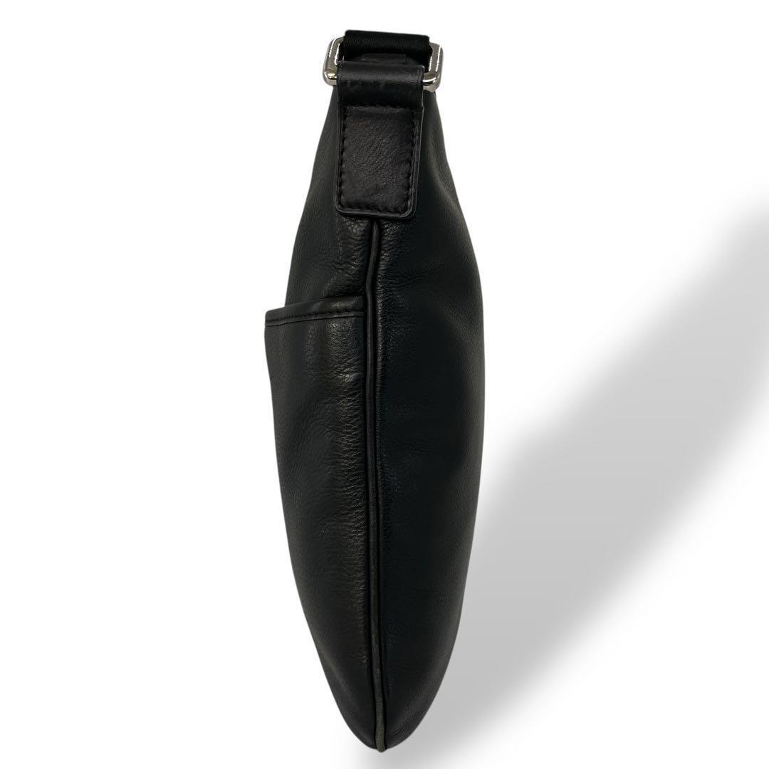 良品　ロエベ　アナグラムロゴ　サコッシュ　ショルダーバッグ　ブラック　レザー