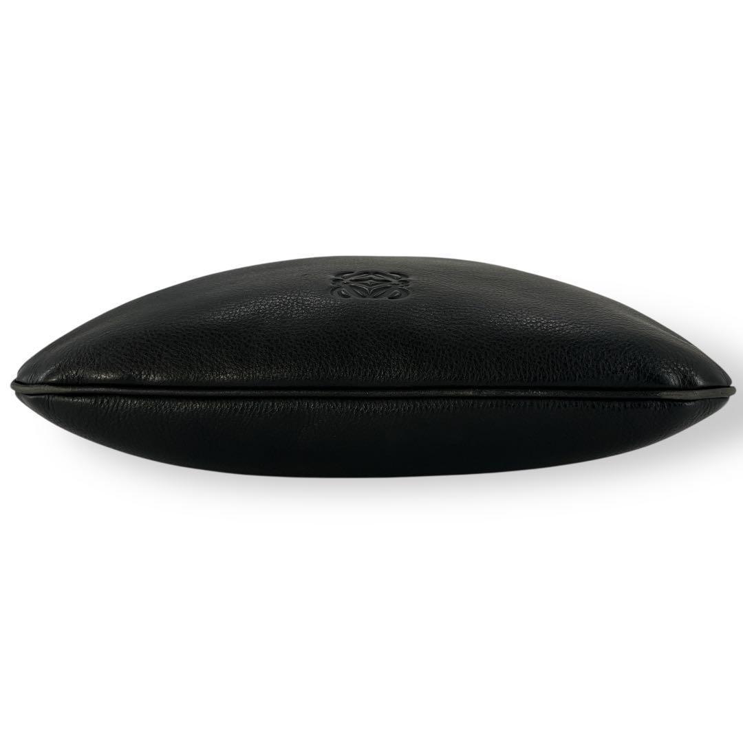 良品　ロエベ　アナグラムロゴ　サコッシュ　ショルダーバッグ　ブラック　レザー