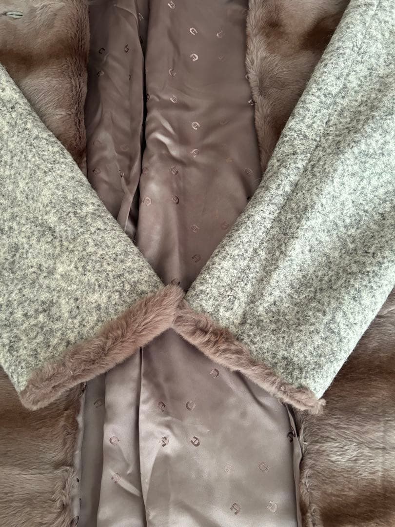 AIGNER ミディアムコート