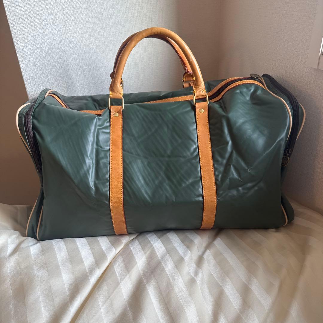 ハンティングワールド　 ボストンバッグ バチューサーパス レザー ショルダー付き