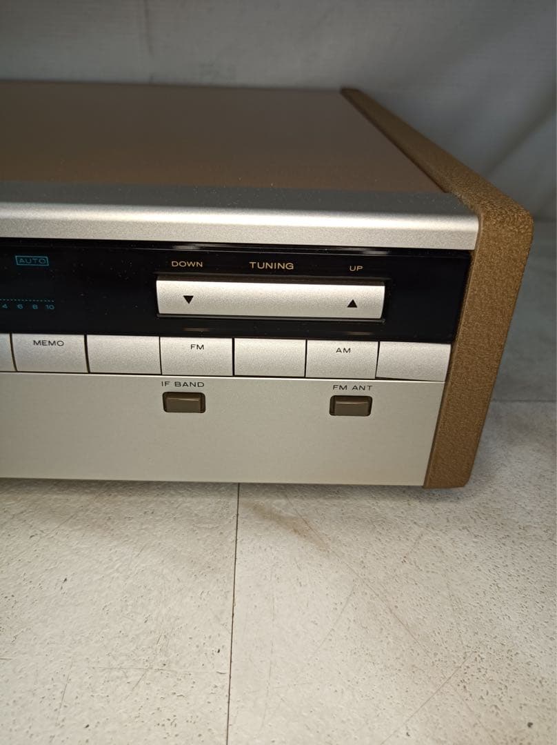 八6235【美品】marantz マランツ チューナー ST-50