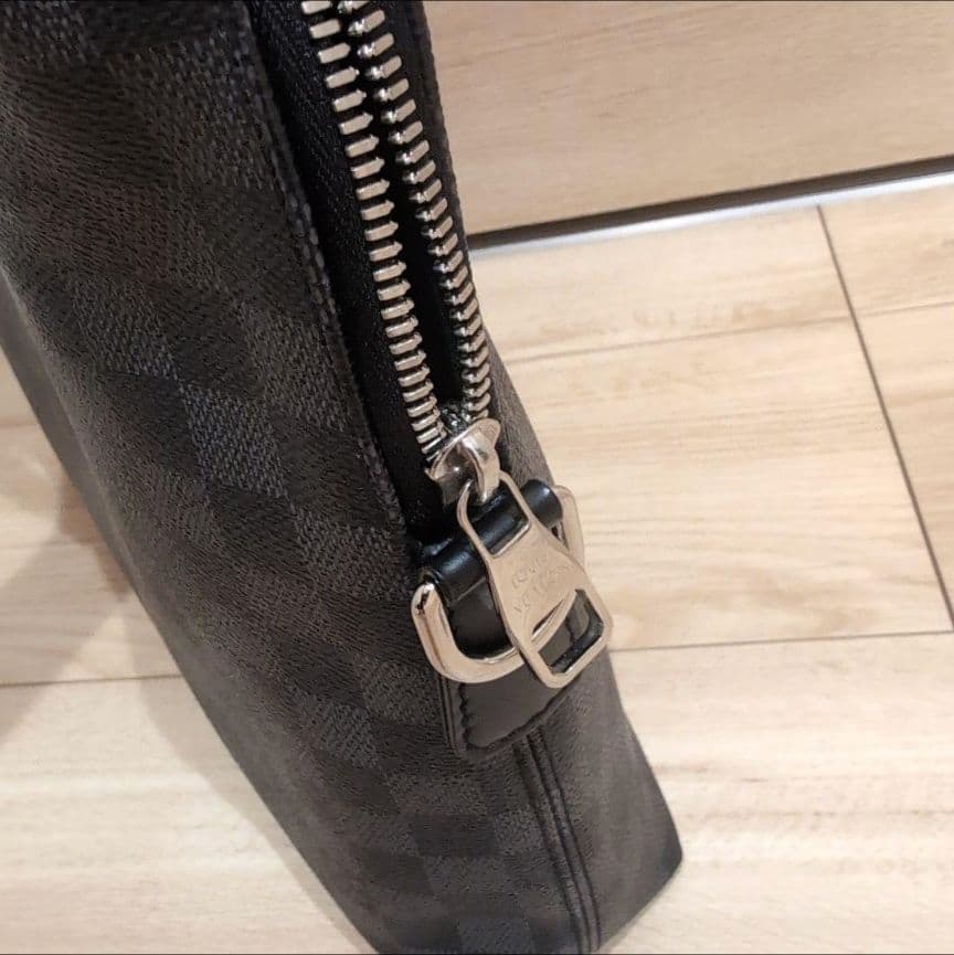 Louis Vuitton ルイ ヴィトン ダミエ・グラフィット ビジネスバッグ