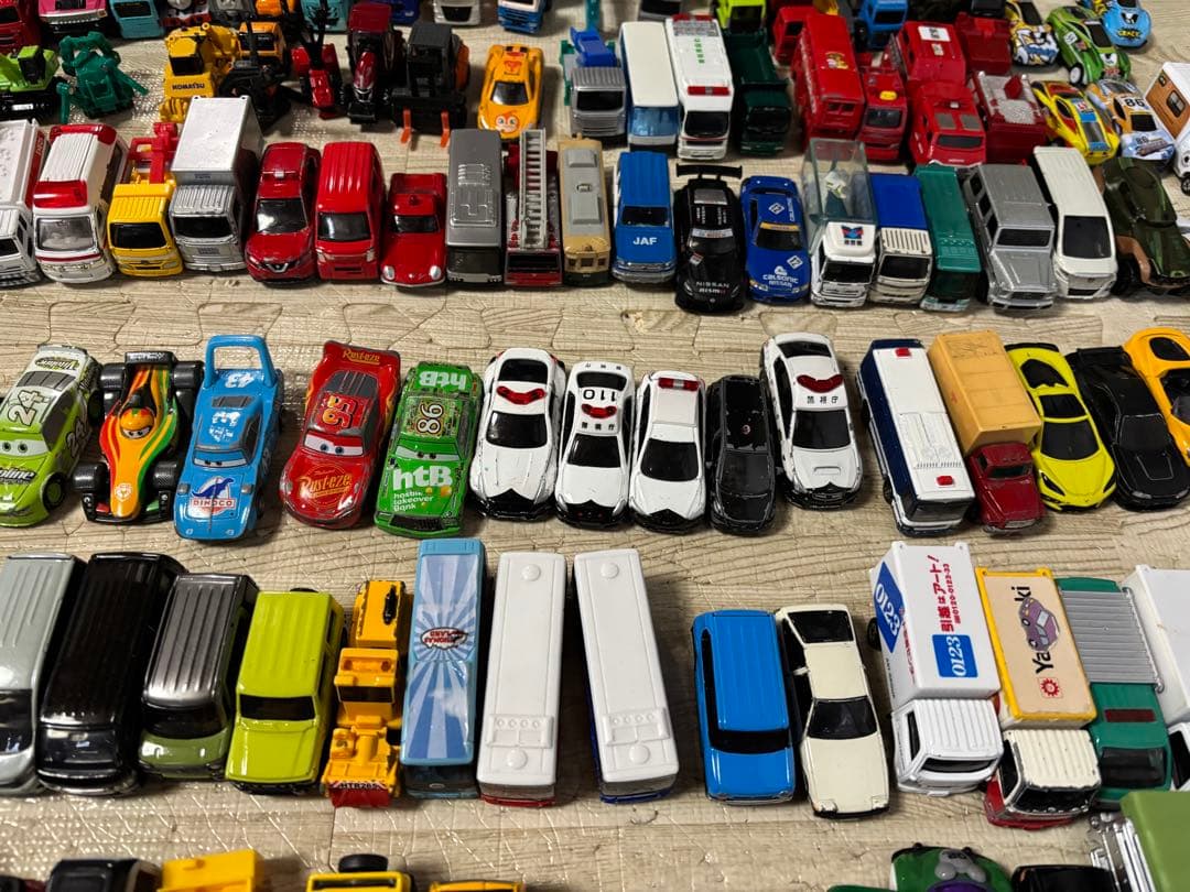 た*つ様 トミカ　ミニカー　まとめ売り　100台超え