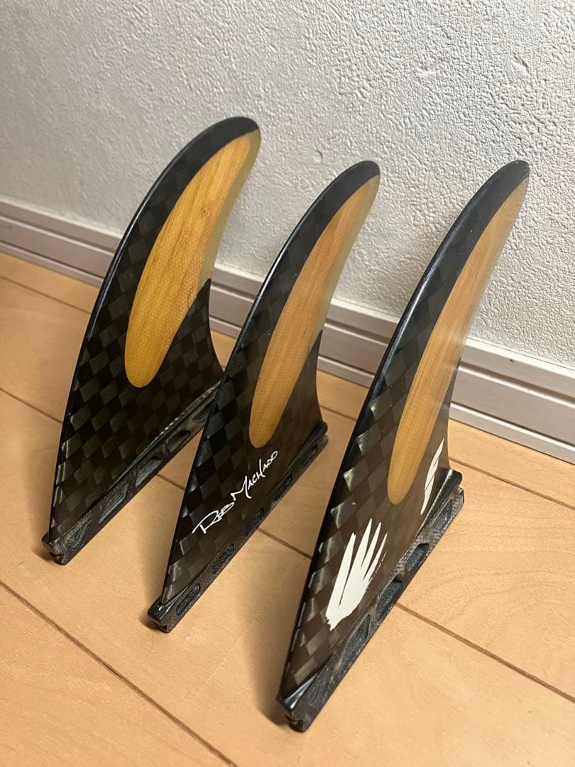 futures fin ROB MACHADO ロブ・マチャド　トライ　美品