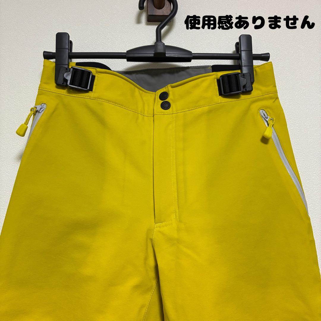ほぼ新品　モンベル　マルチトラウザーズ　マウンテンパンツ　スキー　スノボ　Ｍ－Ｌ