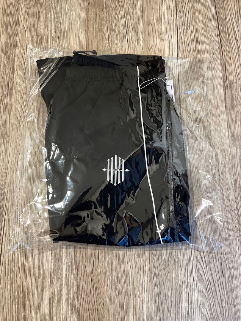 KHI萩原京平 セットアップ　定価での販売です。Lサイズ