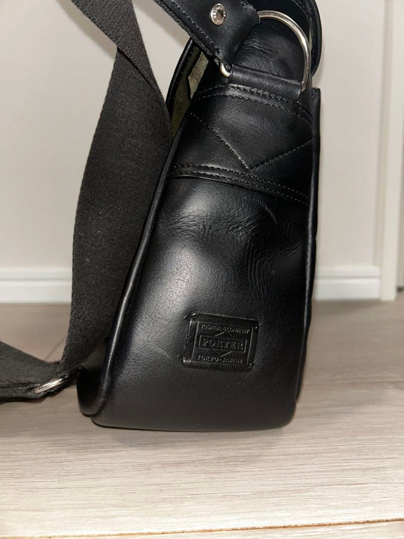 PORTER CLASP ショルダーバッグ L ブラック