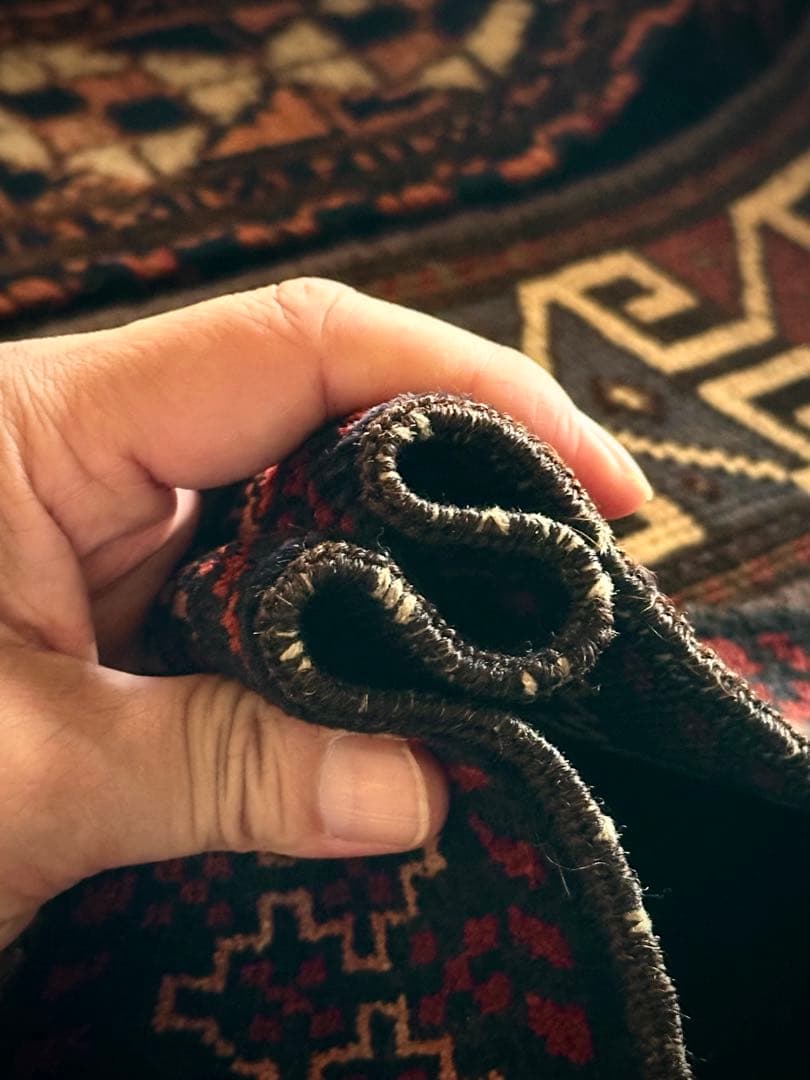 トライバルラグ　ヴィンテージラグ　バルーチ族　ミニラグ　キャメルネックバンド