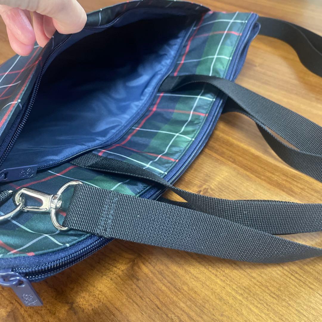 ファミリア　JAL機内販売限定PCケース