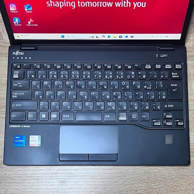 使用浅！2023《優良美品》ウルトラスリムモバイル！富士通 U9313