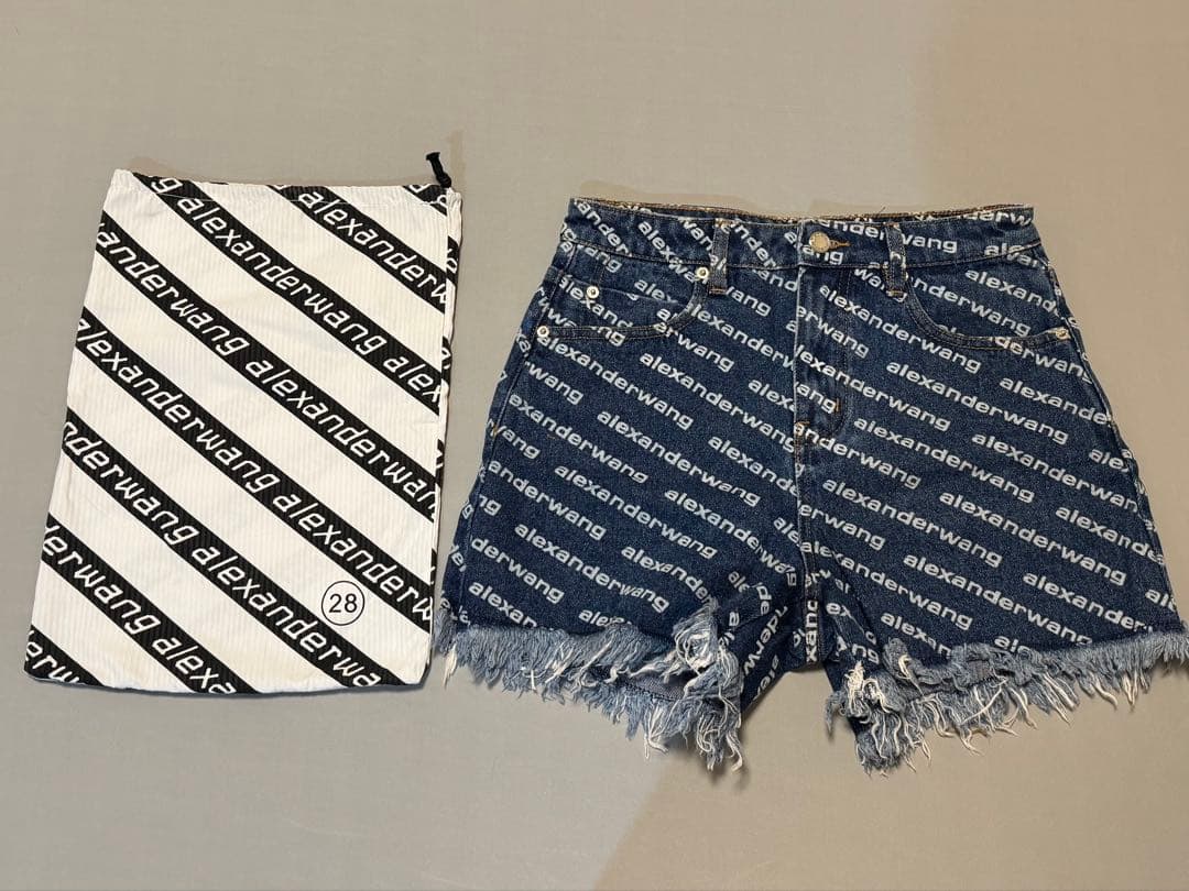 ✨alexander wang Bite ロゴ ハイライズ ショートパンツ✨