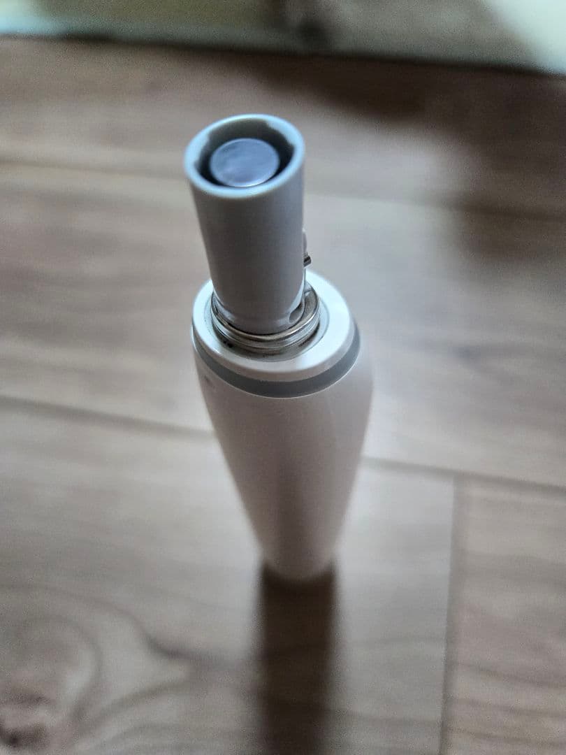 Oral-B iO8 ホワイト 電動歯ブラシ