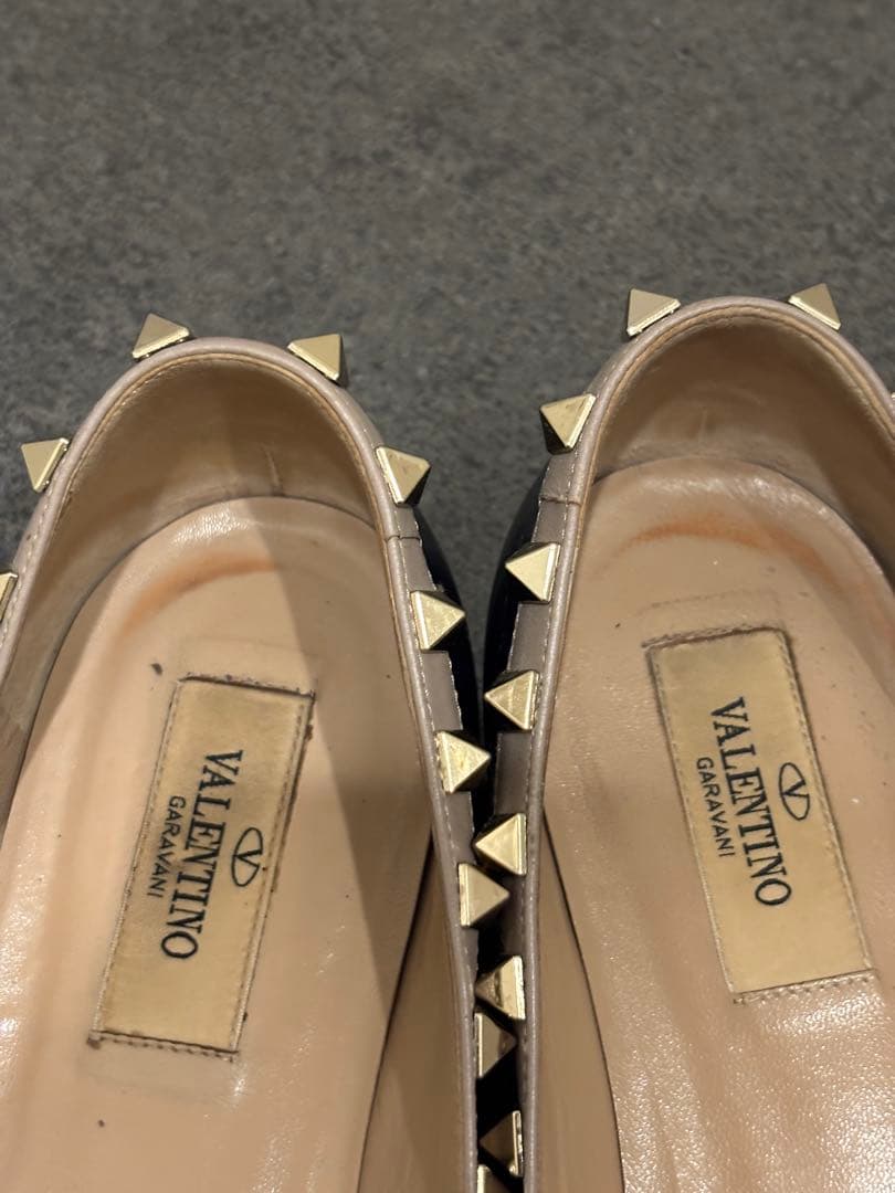 ヴァレンティノ　ガラヴァーニ パンプス　ロックスタッズ
