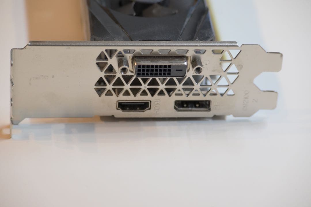 ZOTAC　GeForce GTX1650 LP 4GB グラボ