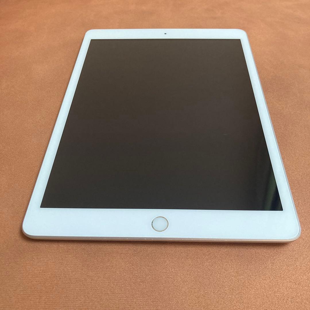 560【早い者勝ち】電池良好☆iPad7 第7世代 32GB SIMフリー☆