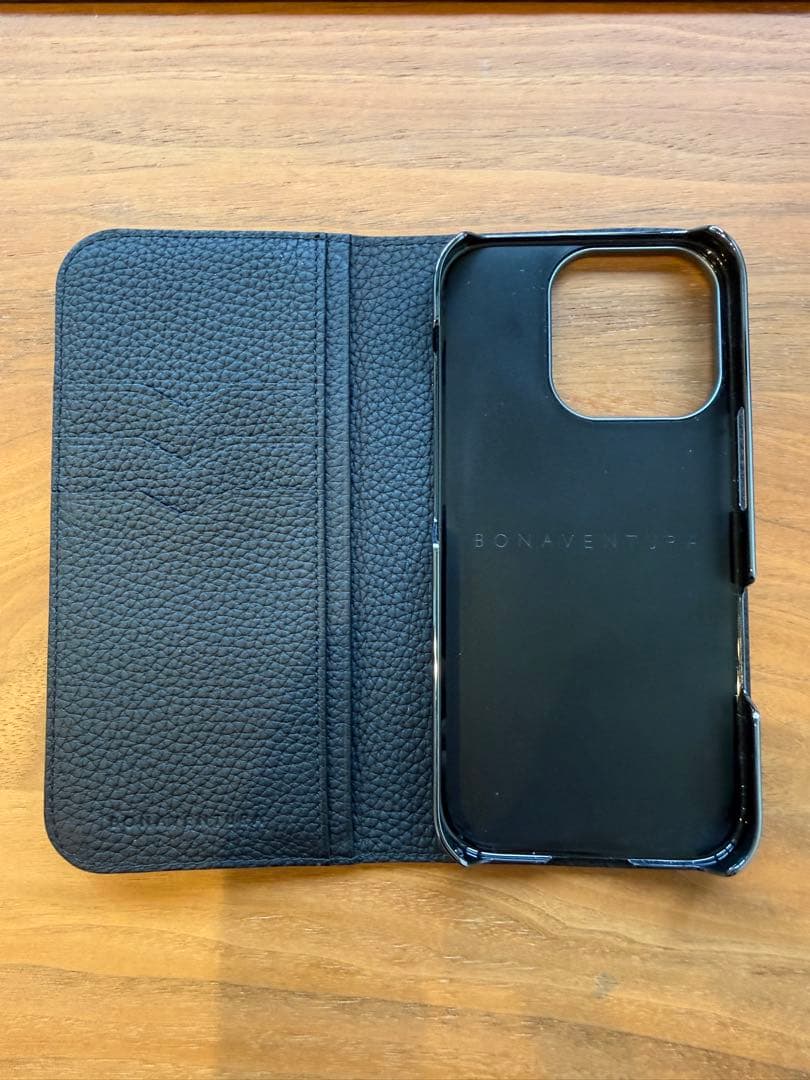 ダイアリーケース（iPhone16Pro）ボッタラートレザー　シュリンクレザー