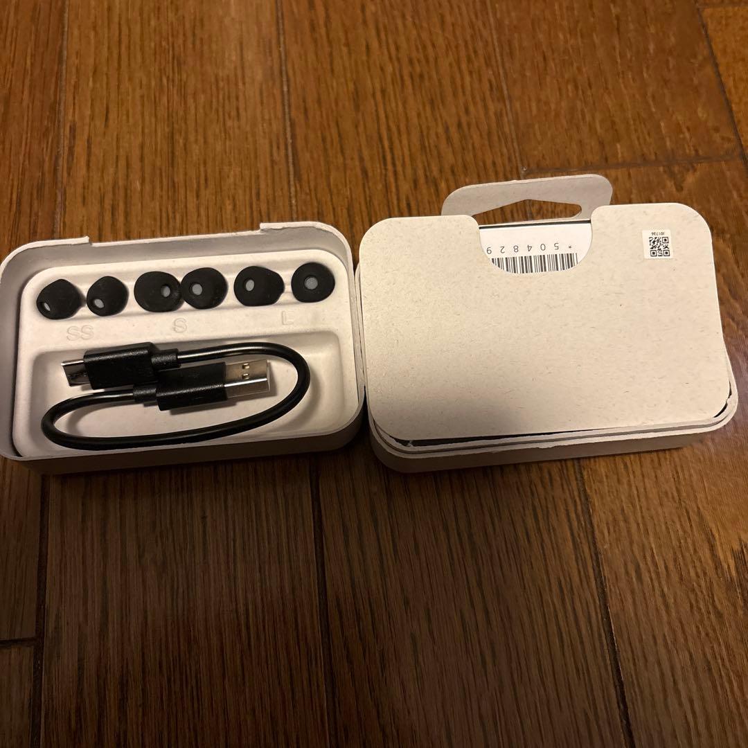 WF-1000xm5 右　ケース