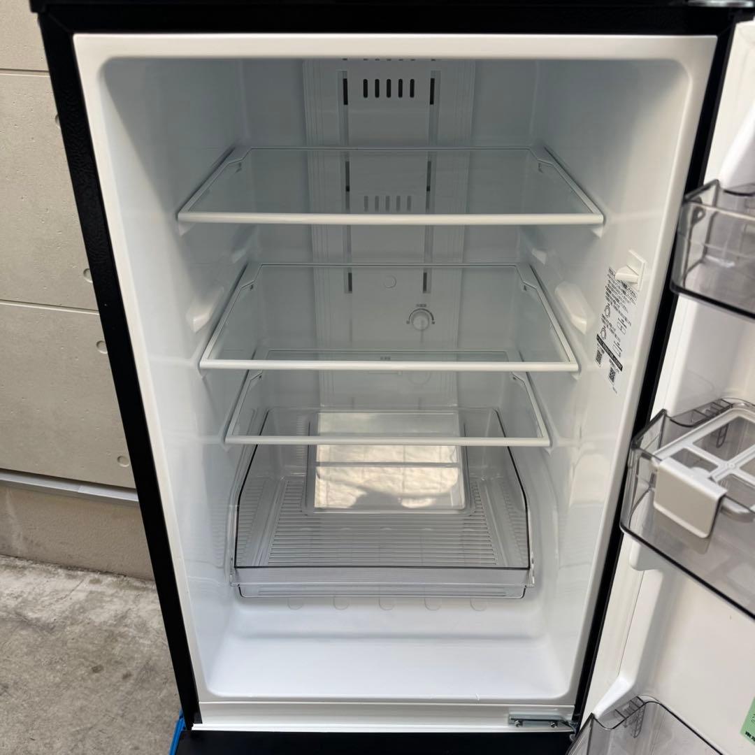 217⭐️2025年製★ほぼ新品★東芝　冷蔵庫　マットブラウン　黒　一人暮らし