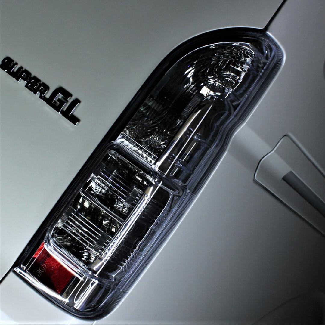 トヨタ ハイエース テールランプ テール クリスタル 透明 テールライト