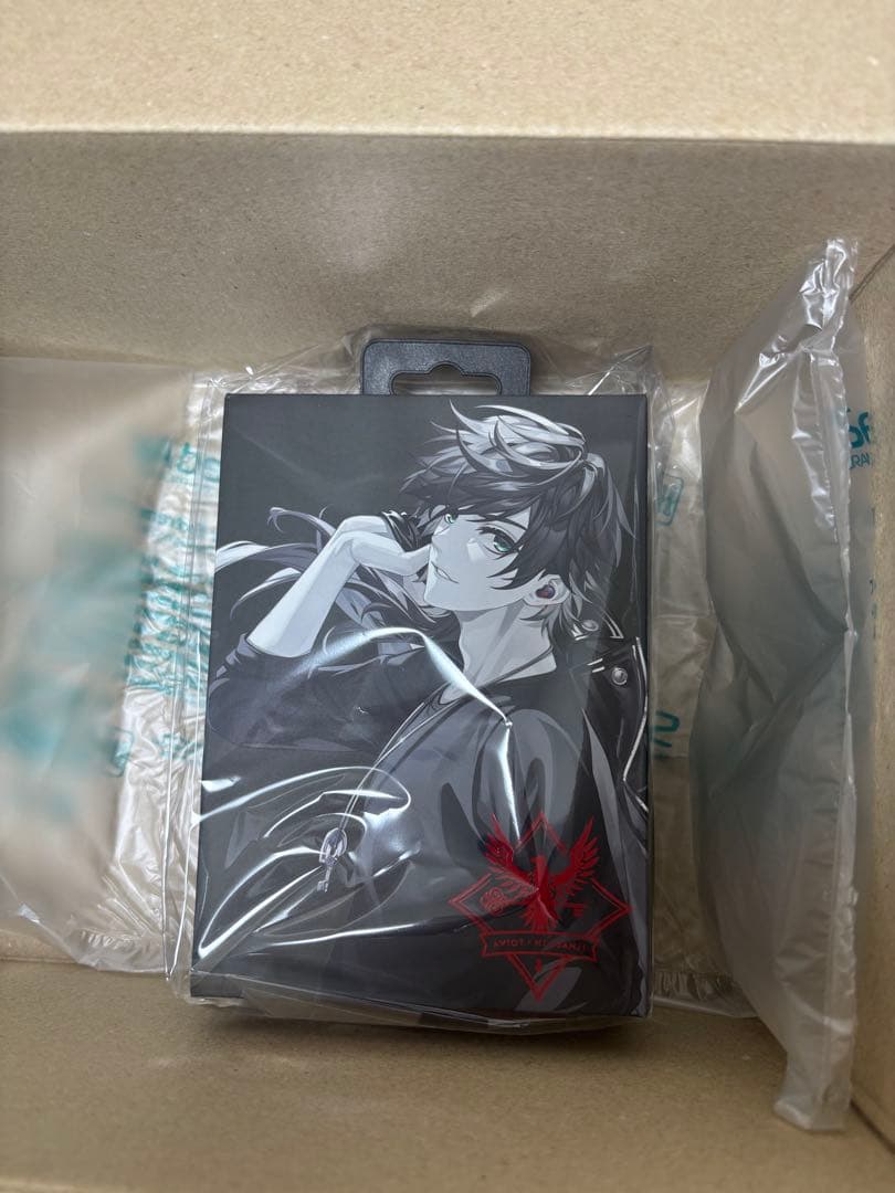 ローレン・イロアス AVIOT イヤホン