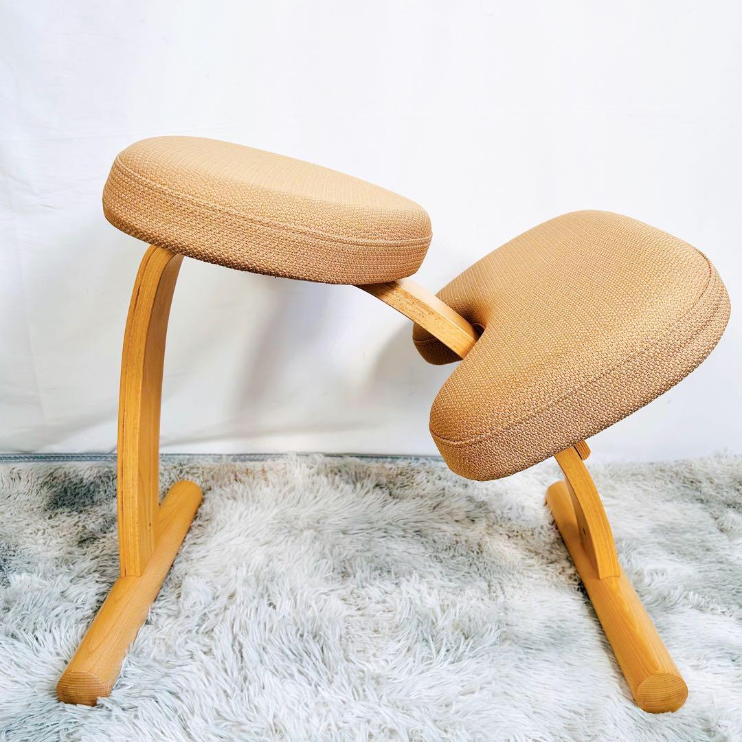 【現行品】バランスラボ　サカモトハウス バランスイージー チェア 姿勢矯正チェア