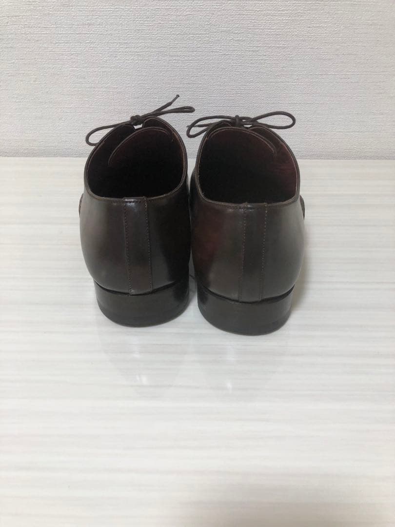 m*a様 MAGNANNI 13232 オパンケ レザーホールカットドレスシュー