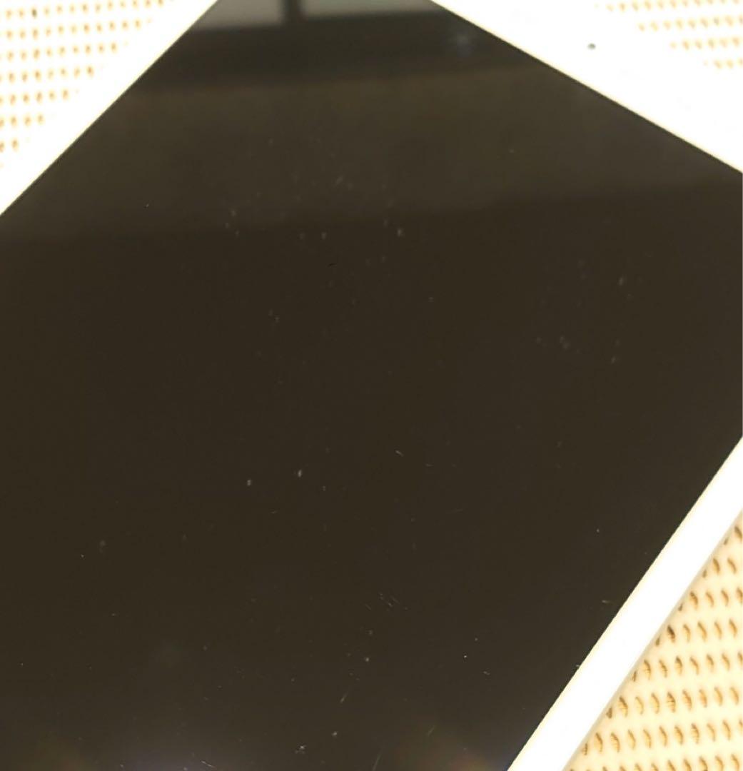 完動品SIMフリーiPad第7世代(A2198)本体32GB送料込DGG24