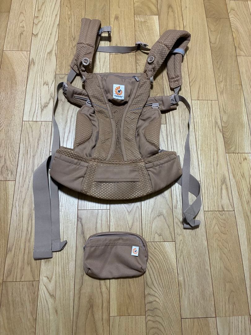 ergobaby OMNI breeze 抱っこ紐 キャメルブラウン