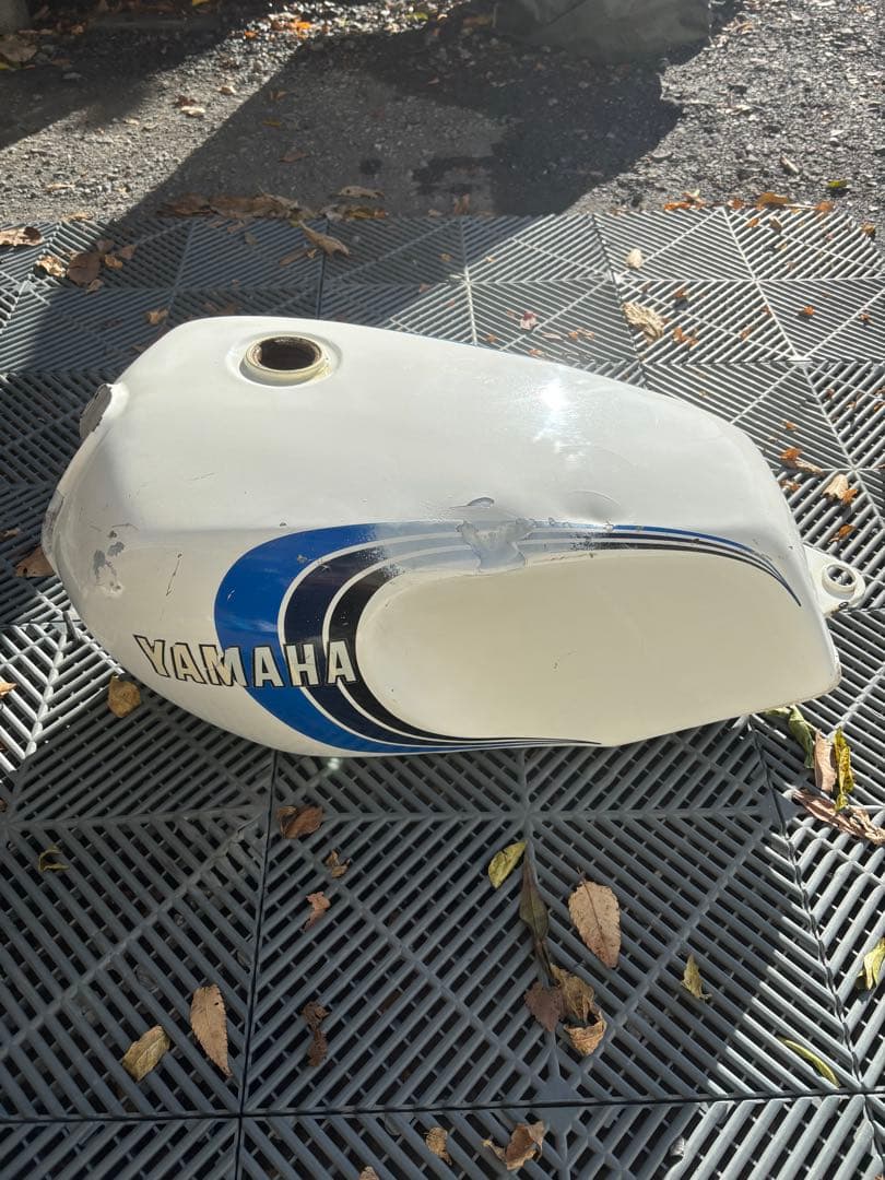 補修用に RZ250 ガソリンタンク 4L3